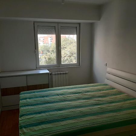 Ivan2020 Apartment Skopje Bagian luar foto